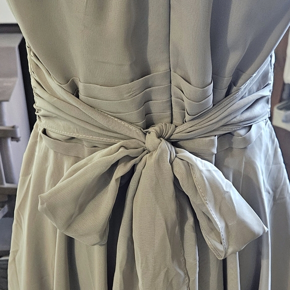 Gray Dress - Picture 4 of 5